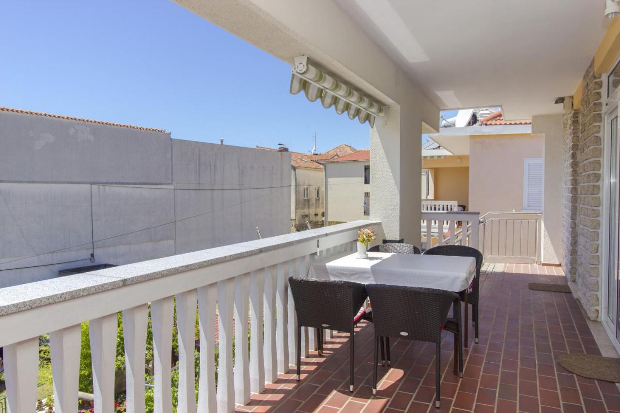 Apartments Konta City Center Vodice Eksteriør bilde
