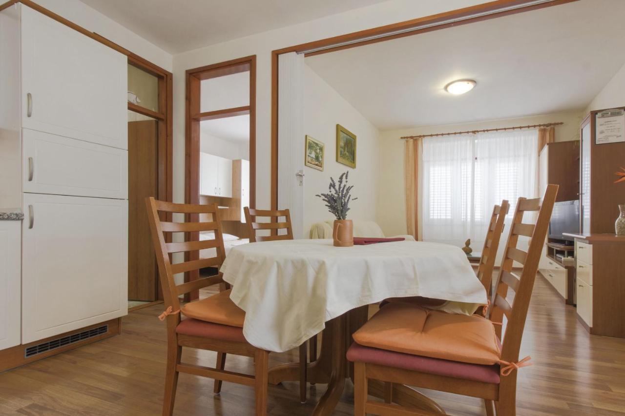Apartments Konta City Center Vodice Eksteriør bilde