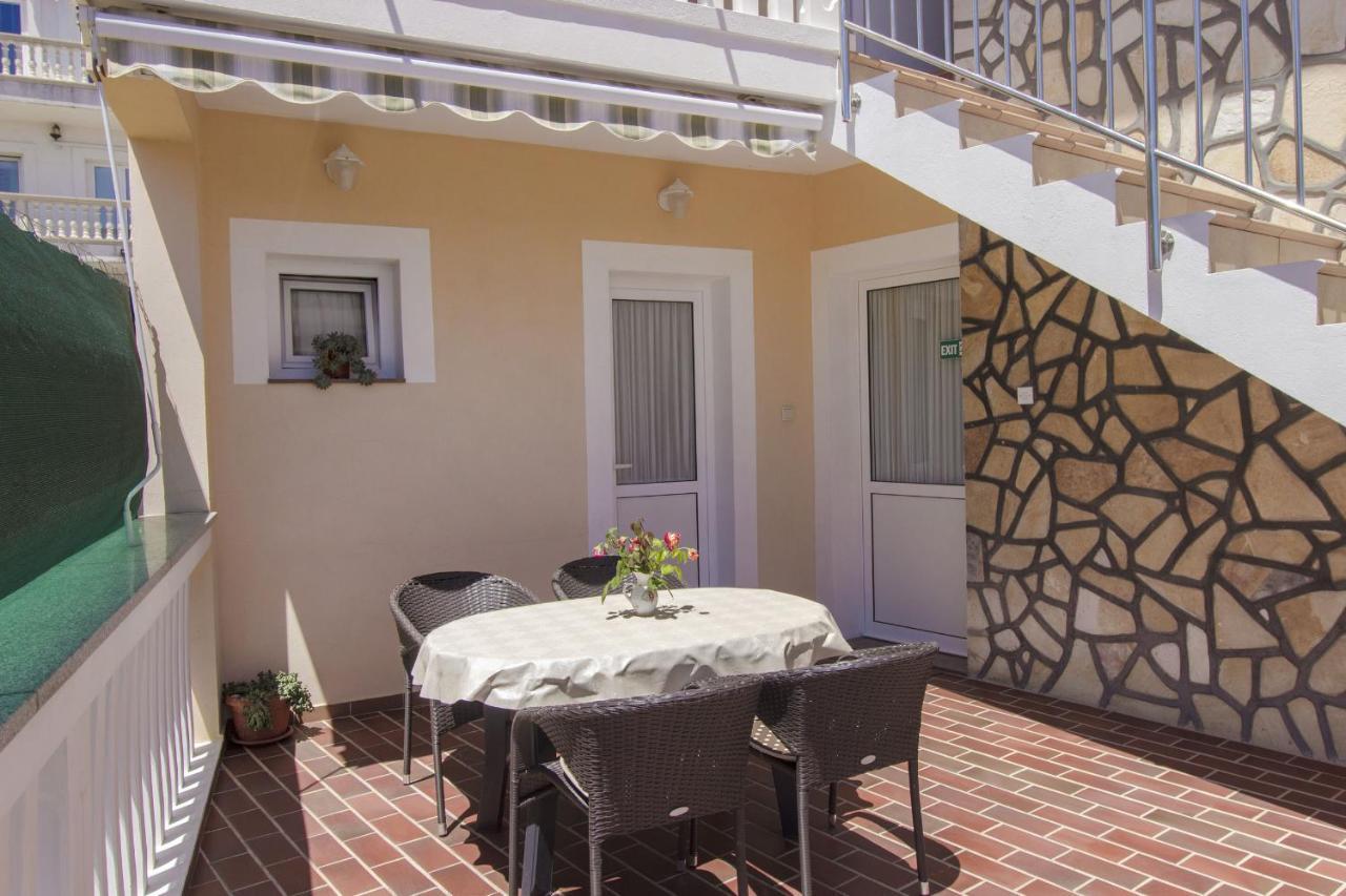 Apartments Konta City Center Vodice Eksteriør bilde